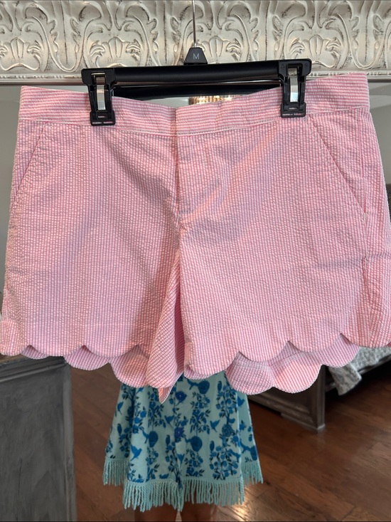 Lilly Pulitzer Pants - Lilly Pulitzer Pink Scallop Hem Shorts